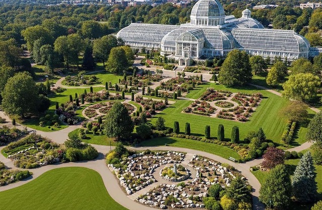 The Luxe Pearl Residences 872.5