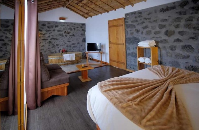 Aldeia dos Caldeirões