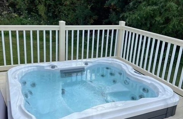 3bed-8Berth- Hot Tub-Mablethorpe-Pet Friendly-Wifi