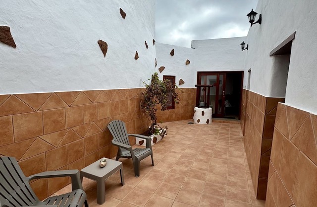 'Casa Abuela Nicolasa' with Mountain View, Wi-Fi and Air Conditioning