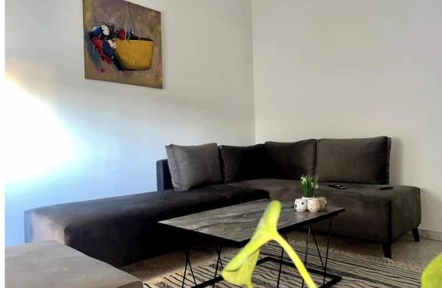 Nice apartment ideally locatednn