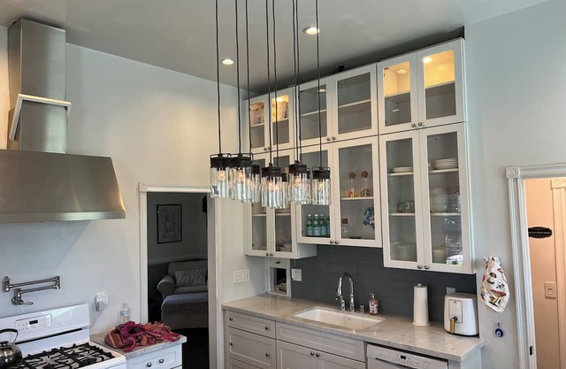 Redlands Historic Barn House Perfect for gatherings! Extra house next door!