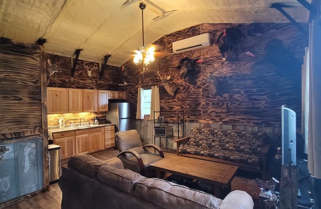 Cozy 2-bedroom cabin