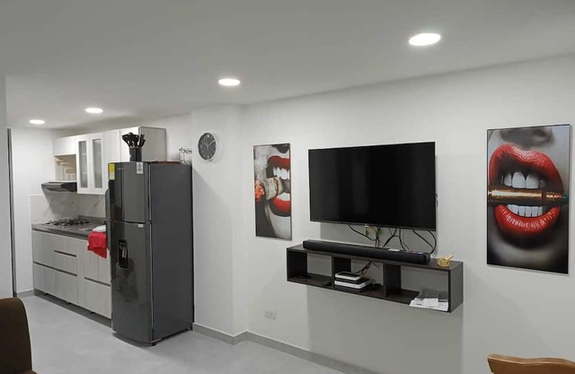 Cozy 1-bedroom apartment in charming Itagüi with WiFi