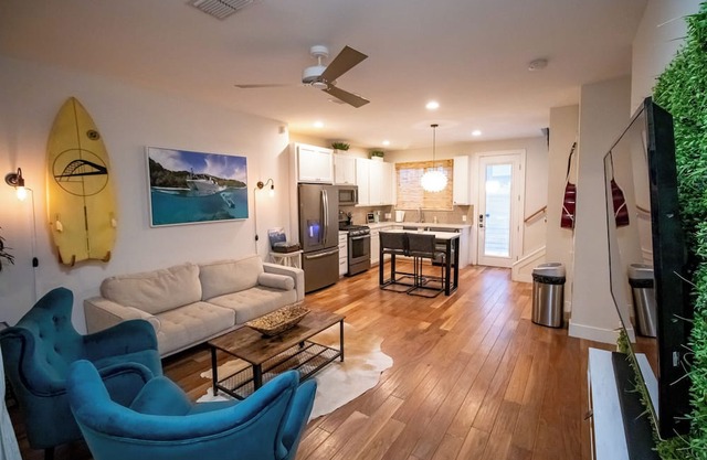 SoCo House - Huge rooftop deck PRIME Location