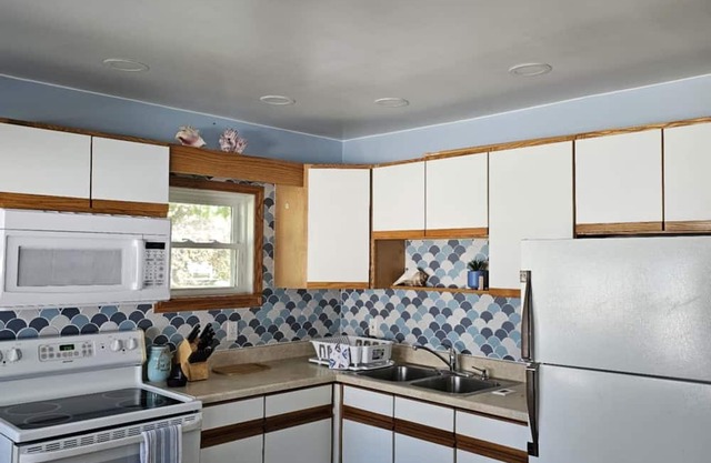 Welcome to Walleye Point! Located in AuGres Mi , North Saginaw Bay Fishing