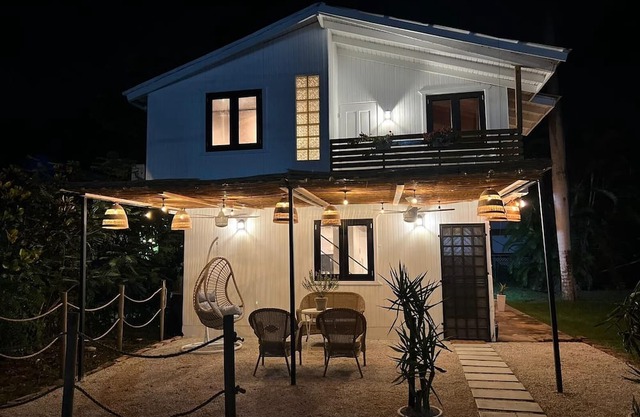 Beach - Culinary Route - Garden & BBQ - Your rustic refuge by the sea atJoyuda.