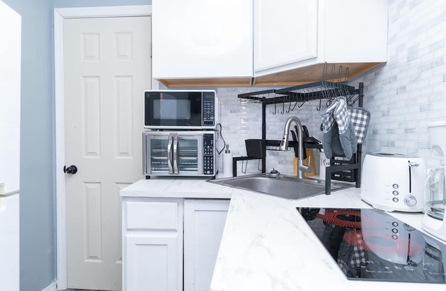 Newly renovated 2 bedroom apartment