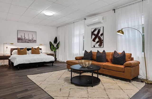 Modern Decatur Apartment