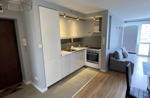 Found Space Metro Pole Mokotowskie