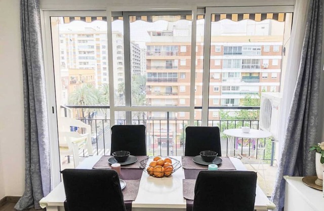 Homerez - Nice appartement 5 km away from the beach for 4 ppl. at València