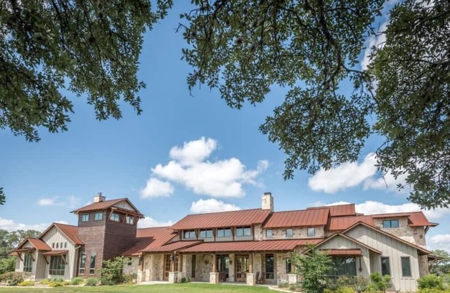 Rusted Roof Ranch - A Birdy Vacation Rental
