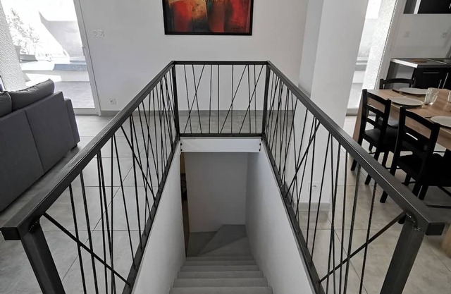 Apartment-Private Bathroom