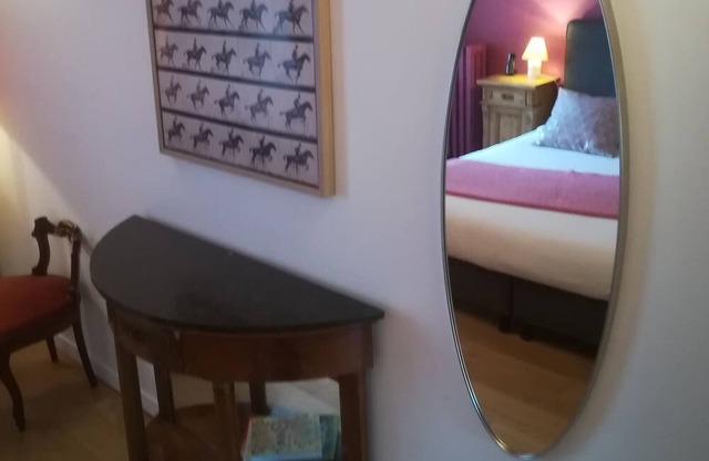 Previoulsy equestrian farm like family-friendly or pet-friendly with a day spa.