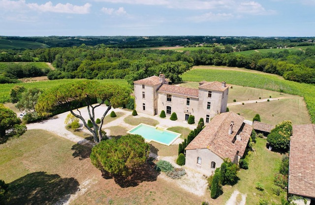 Château Haute-sage : Demeure Familiale D'exception Avec Piscine