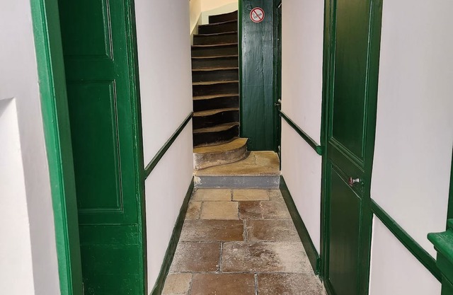 LE ZOLA