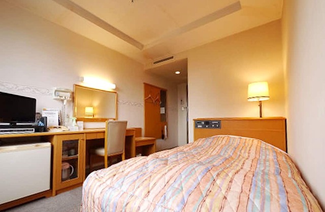 Standardroom without meals Double room on the Fukui castle ruins side / Fukui Fukui