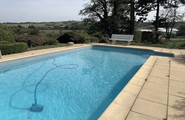 Grande Maison Familiale 18kms de Lyon ,cheminée ,piscine Grand Parc