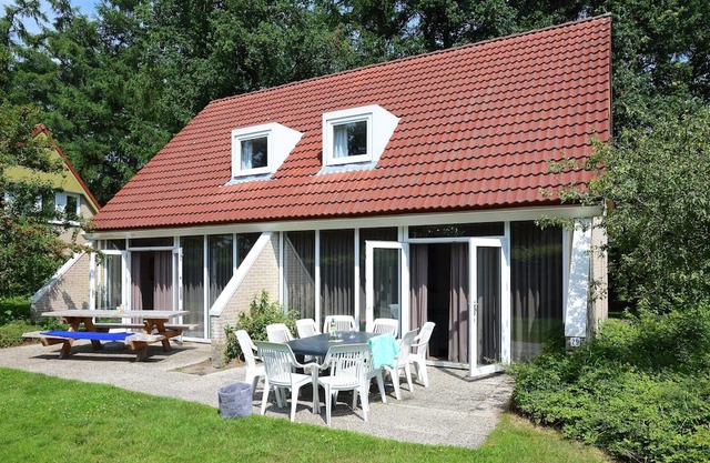 Comfortable bungalow for a group