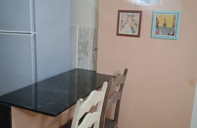 Very cozy studio-style studio, close to the beach and everything