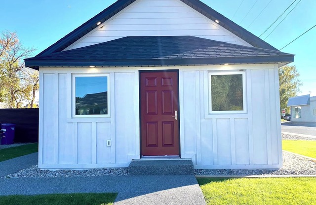 House in Fort MacLeod