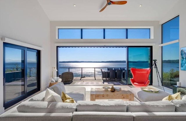 The Shoreside Serenity Retreat at Indianola Beach