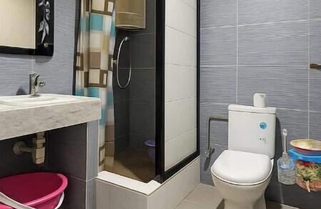 Amazing flat free parking& pool