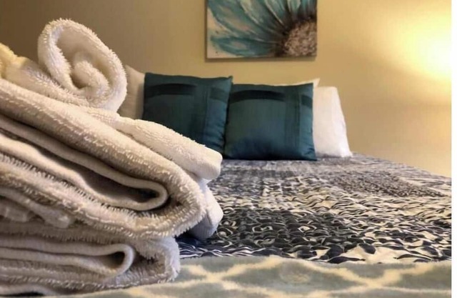 Leaside Executive Deluxe Apartment