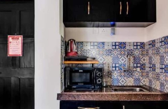 Hollywood Studio Free OTT 1KM to Beach Pool