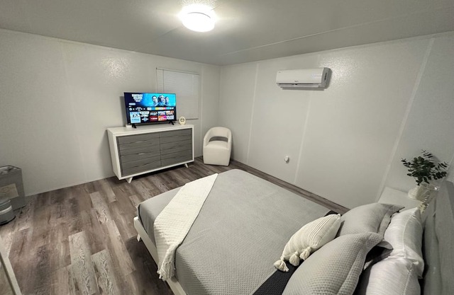 WELCOME TO MI LITTLE CASITA with WiFi, AC in private place in Seffner