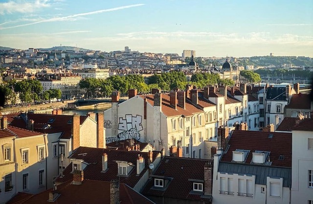 Apartment rooftoop lyon center 360 degree terrace, 2 bedrooms