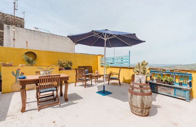Apartment 'Ajman House' with Mountain View, Private Terrace and Air Conditioning