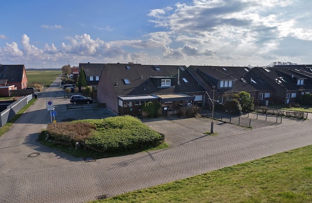 Holiday Home 'Biene Am Meer' with Private Terrace and Wi-Fi