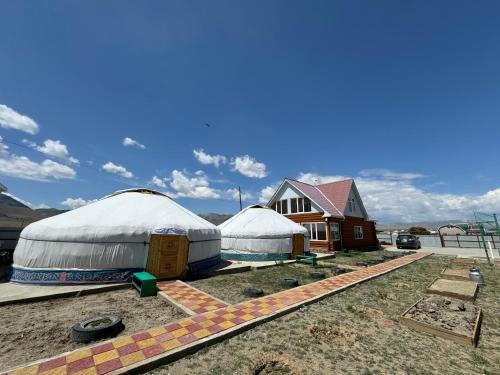 Ulgii Ger Camp