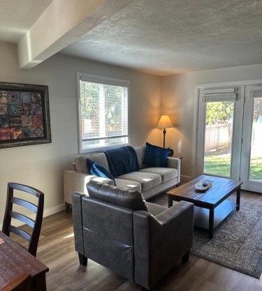 Boise Bench Home-Great Location!