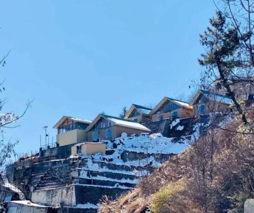 Zazroo Cafe and Mud Cottages (Duplexes)