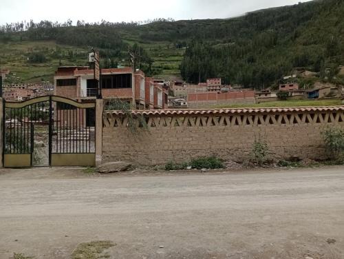 PAUCARTAMBO HOTEL - LODGE PIEDRA GRANDE