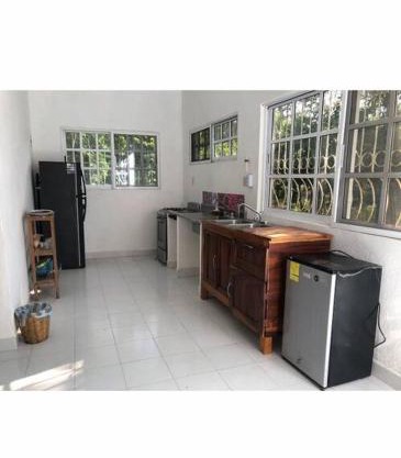 La Casa de los Mangos, rodeada de naturaleza.