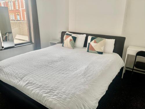 Large double room BS11
