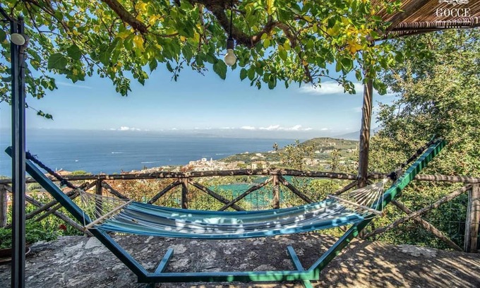 Schiazzano Villa | Sunhine Villa in Massa Lubrense