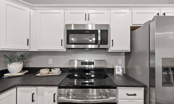 Clarksville Condo | River's Edge