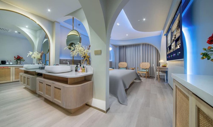 Yanta Qu Hotel | AI Lives In The Future Hotel（Xi'an High tech Zone Science and Technology Second Road Subway Station）