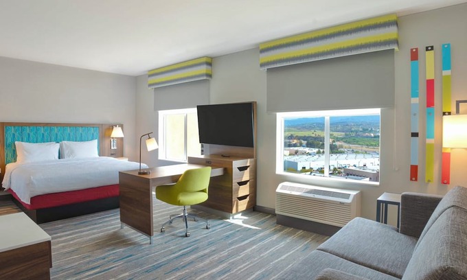 Valencia Hotel | Hampton Inn By Hilton Santa Clarita-Valencia