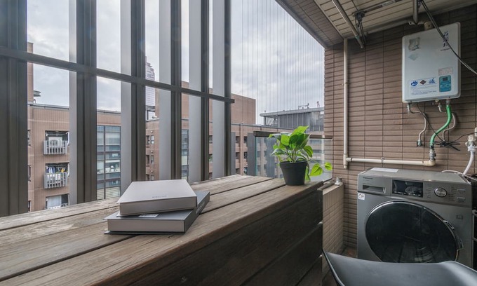 Zhongzheng Condo | Stylish & Convenient 1B1b attached to Taipei Main Station