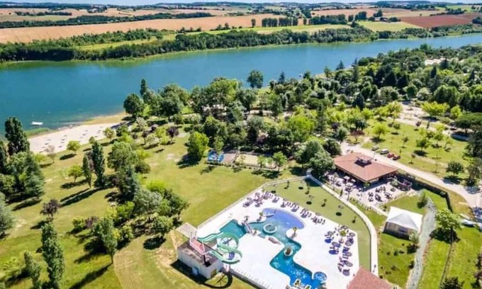 Thoux House | Camping 3 étoiles - eecge0