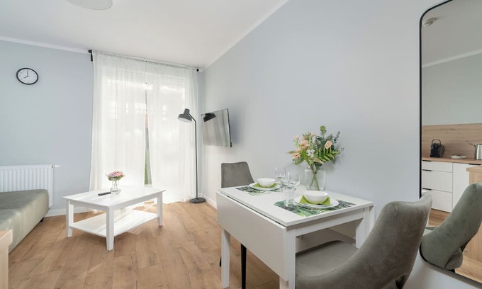 Nowe Miasto Apartment | Studio z Tarasem 2 Osoby by Renters