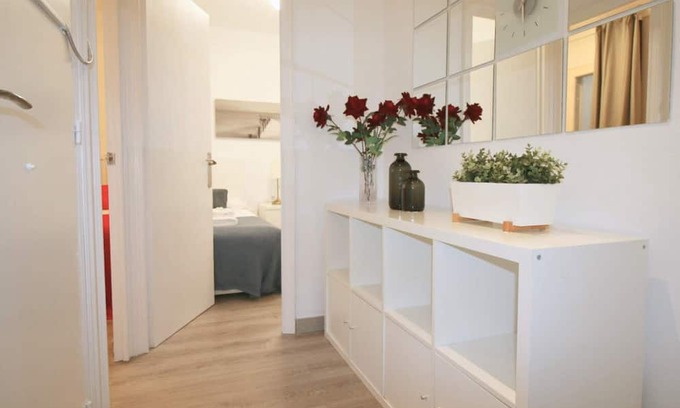 Collblanc y La Torrassa Apartment | Apartment Marti i Julia