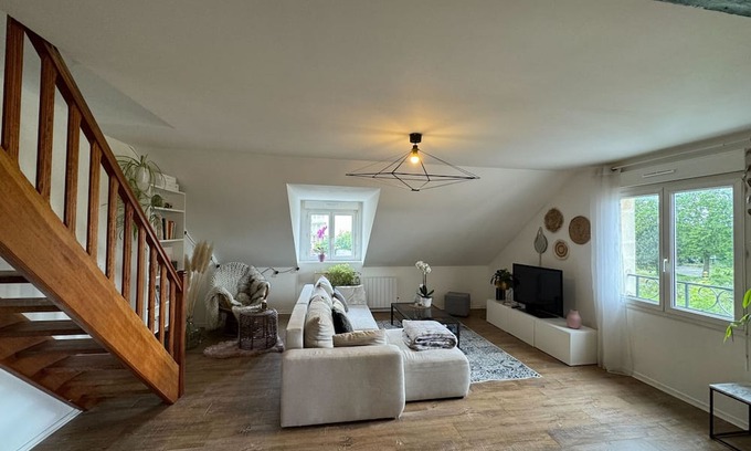 Le Marais Apartment | Spacious duplex in the heart of Caen