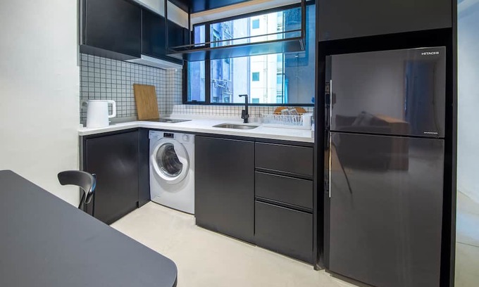 North Point Apartment | Private Room in Shared Apartment 5 Minutes to Tin Hau MTR Station