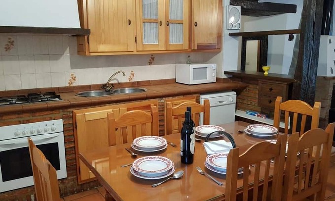 Jimena de la Frontera House | Holiday Home 'Casa Paco' with Mountain View, Private Pool and Wi-Fi